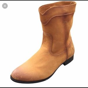 New Frye boots Cara Roper size 7
